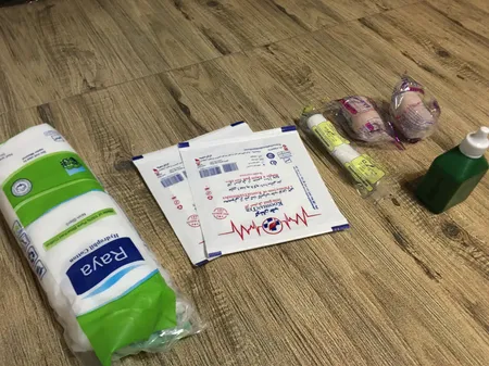 کیف کمک های اولیه مدل EM03