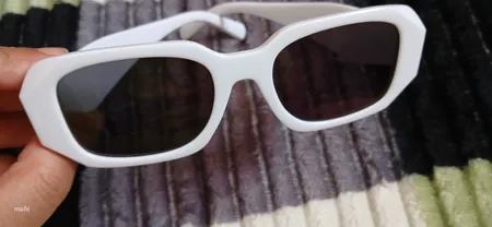 عینک آفتابی مدل دسته سه بعدی