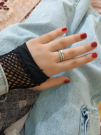 ساق دست زنانه مدل فیش نت دو انگشتی