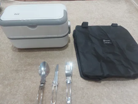 ظرف سفری برقی مدل لاریسا به همراه کیف