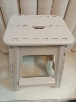 چهارپایه ناصر پلاستیک مدل تاشو کد NP_518