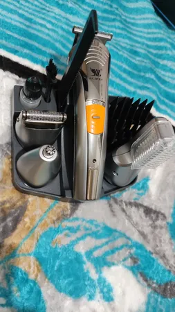 ماشین اصلاح موی بدن و صورت بیاویا مدل 570