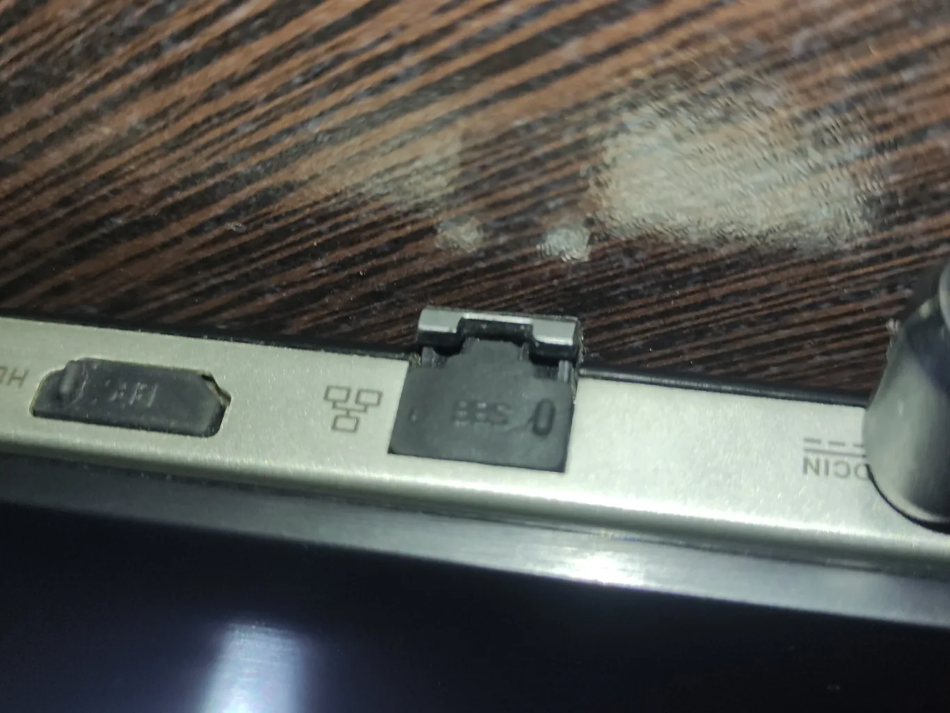 محافظ پورت لپ تاپ رینیکا مدل Ant01 مجموعه 12 عددی