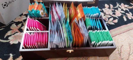 جعبه پذیرایی مدل هشت پارت پایه چوبی