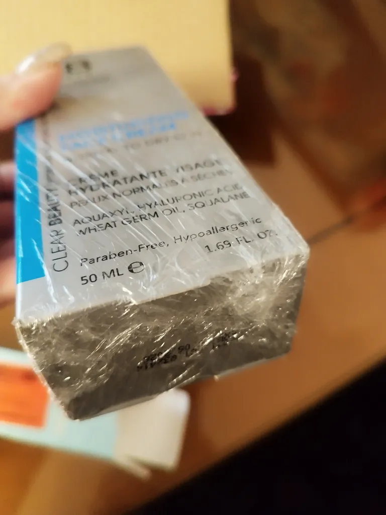 کرم مرطوب کننده سی بی پاریس مدل M1 حجم 50 میلی لیتر