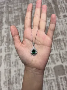 تجریه خرید گردنبند نقره زنانه مدل زمرد AMT-M144