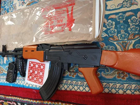 تفنگ اسباب بازی گلدن گان مدل AK-47