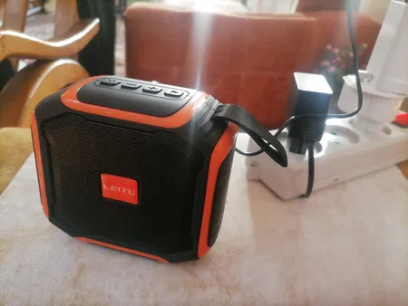 اسپیکر بلوتوثی قابل حمل لیتو مدل LK - 55