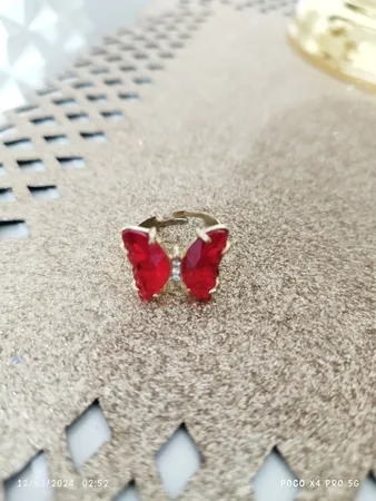 انگشتر زنانه مدل پروانه عاشق کریستالی کد 385