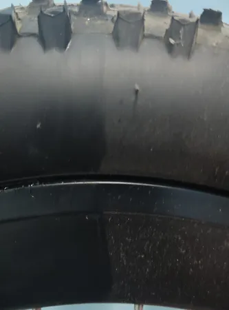 اسپری واکس لاستیک سیواکس مدل K10 حجم 240 میلی لیتر