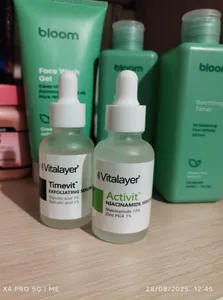 تجریه خرید سرم آبرسان پوست ویتالیر مدل نیاسینامید مناسب برای پوست های دارای جوش حجم 30 میلی لیتر