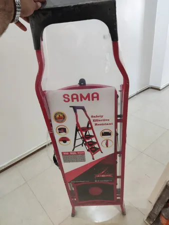 نردبان 4 پله ماندگار مدل سما