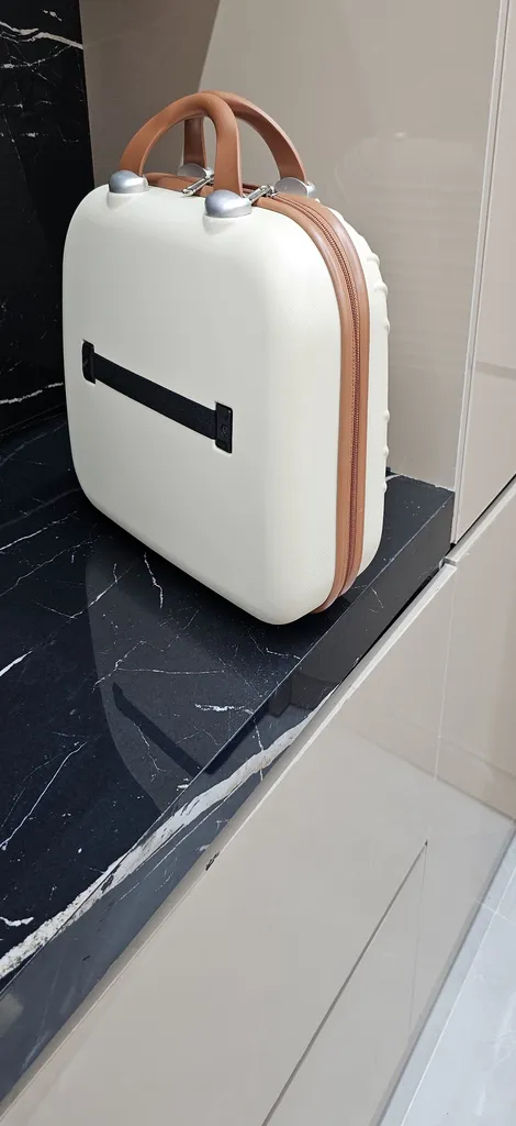 چمدان کادنزا مدل آرایشی ارتفاع 30 سانتی متر