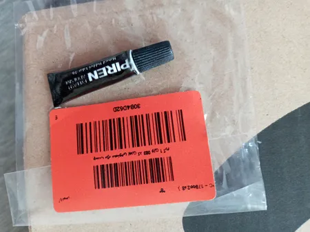 چسب مژه مصنوعی پیرن کد 003 وزن 1 گرم