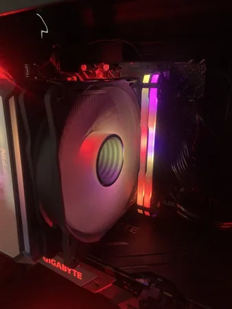 رم دسکتاپ DDR4 دو کاناله 3600 مگاهرتز CL18 کورسیر مدل VENGEANCE RGB PRO ظرفیت 16 گیگابایت