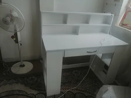 میز تحریر مدل چراغ‌دار کد 09