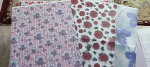 تجریه خرید کاغذ کادو مدل گل  مجموعه 8 عددی