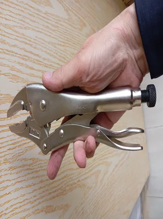 انبر قفلی ایران پتک مدل 001 سایز 10 اینچ