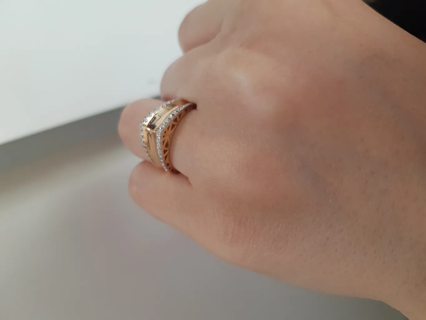 انگشتر طلا 18 عیار زنانه طلای مستجابی مدل  آوا کد 67037