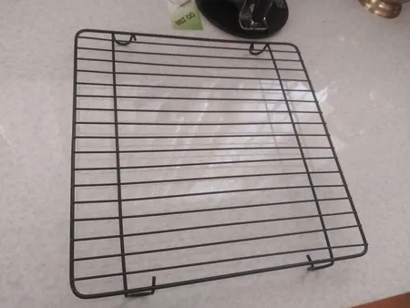 توری خنک کننده شیرینی پزی طرح مربع مدل pe675