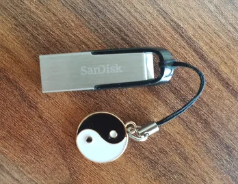 فلش مموری سن دیسک مدل Ultra Flair CZ73 ظرفیت 512 گیگابایت