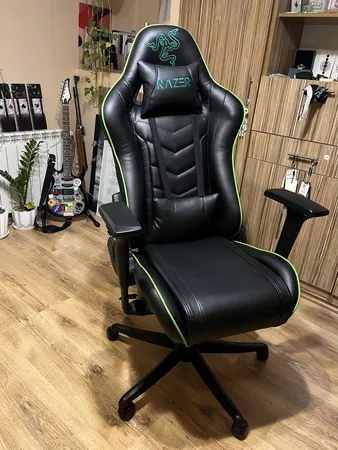 صندلی گیمینگ ریزر مدل parla