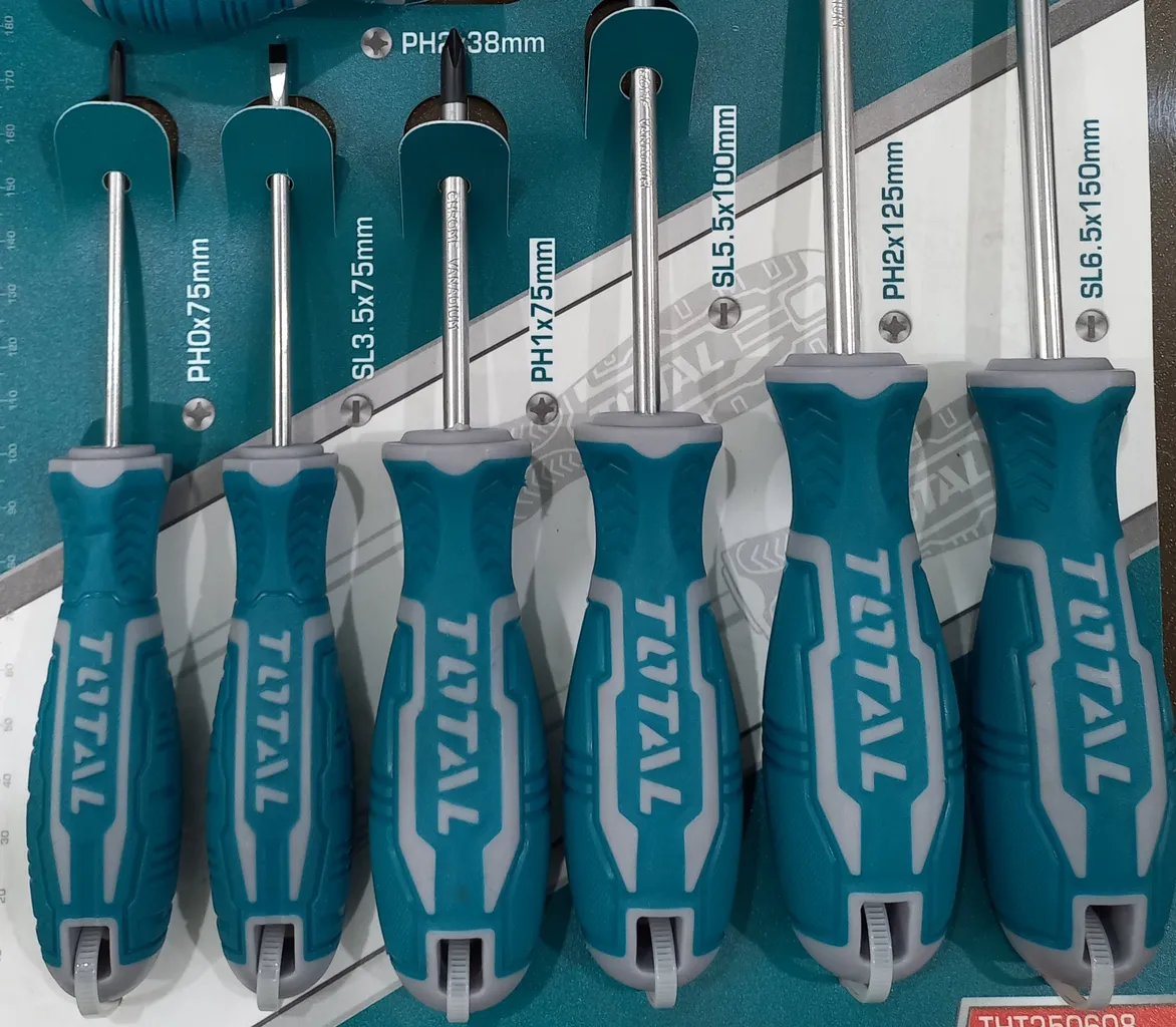 پیچ گوشتی یک سر چهارسو یک سر دو سو توتال مدل THT250608 بسته 8 عددی