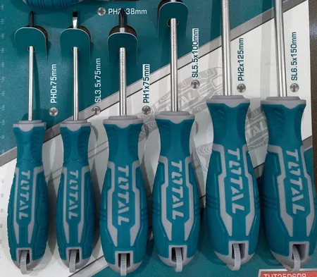 پیچ گوشتی یک سر چهارسو یک سر دو سو توتال مدل THT250608 بسته 8 عددی