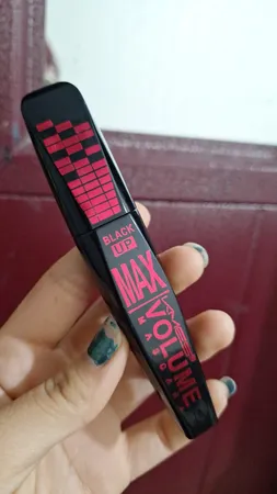 ریمل حجم دهنده مکس مدل ولوم