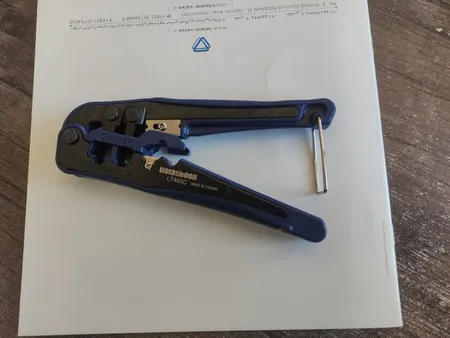 آچار سوکت زن شبکه دیتاشین مدل LT468C