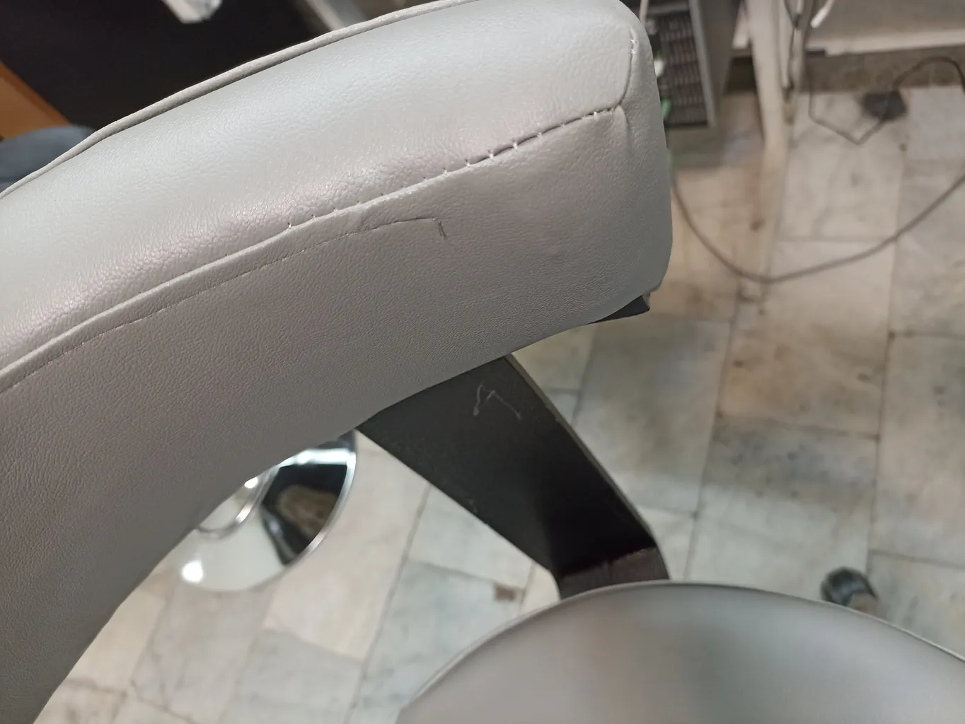 صندلی آزمایشگاهی هیدیکا مبلمان مدل تابوره زیمنسی حلقه دار