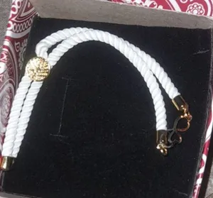 تجریه خرید دستبند طلا 18 عیار زنانه مدل قلب و بینهایت