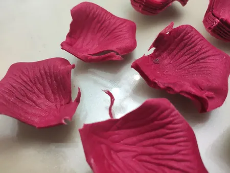 گلبرگ گل مصنوعی شیک و تک مدل DSH 104