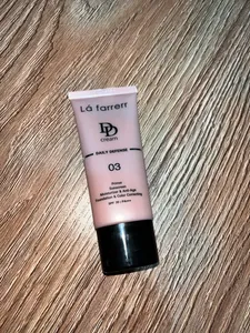 تجریه خرید دی دی کرم رنگی لافارر SPF30 مدل 03 مناسب انواع پوست حجم 30 میلی لیتر