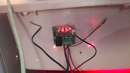 ترموستات دیجیتال مدل XH-W1209