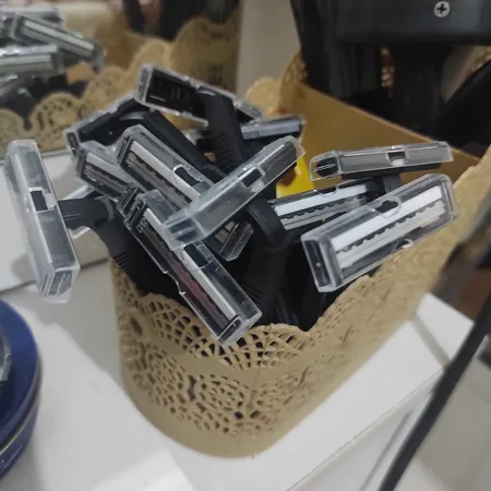 خود تراش ‏لمسر مدل GT-H بسته 5 عددی