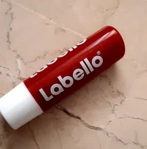 تجریه خرید بالم لب لابلو مدل Pomegranate Shine