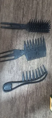 شانه مو کد TR بسته دو عددی به همراه برس مو