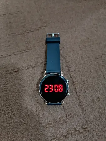 ساعت مچی دیجیتال دخترانه مدل Y1