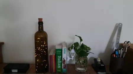 نگهدارنده کتاب نیتا طرح چراغ کلاسیک