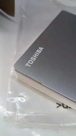 هارد اکسترنال توشیبا مدل Canvio Flex ظرفیت دو ترابایت دارای رابط USB Type-A 3.2