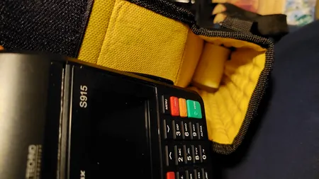 کیف حمل پایانه فروشگاهی مدل چرم حبابدار