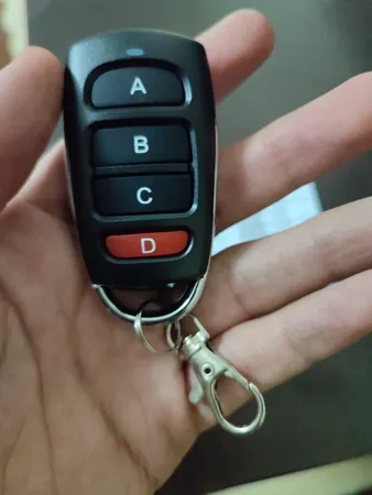 ریموت بلوتوثی دربازکن مدل azr کد Dezh-433