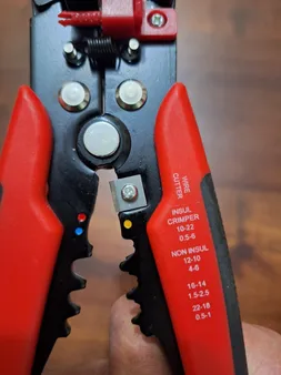 انبر سیم لخت کن مدل HSD 2 سایز 9 اینچ