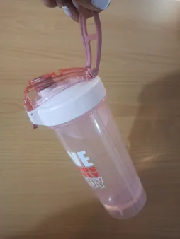 شیکر مدل move گنجایش 0.8 لیتر