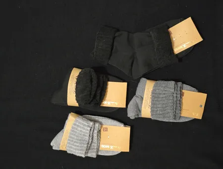 جوراب زنانه مدل حوله ای طرح 004 بسته 4 عددی