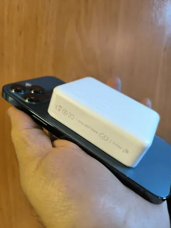 پاوربانک 15 وات ماموکس مدل IP-W ظرفیت 10000 میلی آمپر ساعت