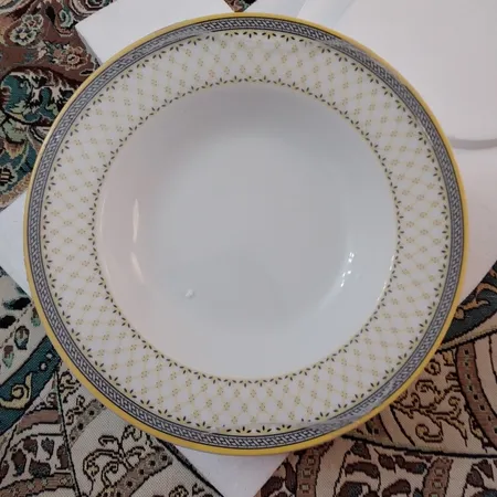 سرویس غذاخوری 28 پارچه 6 نفر چینی زرین ایران مدل ایتالیا اف Village 2 درجه یک