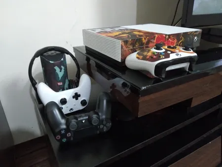 دسته بازی پلی استیشن 4 مدل 2018 DualShock4