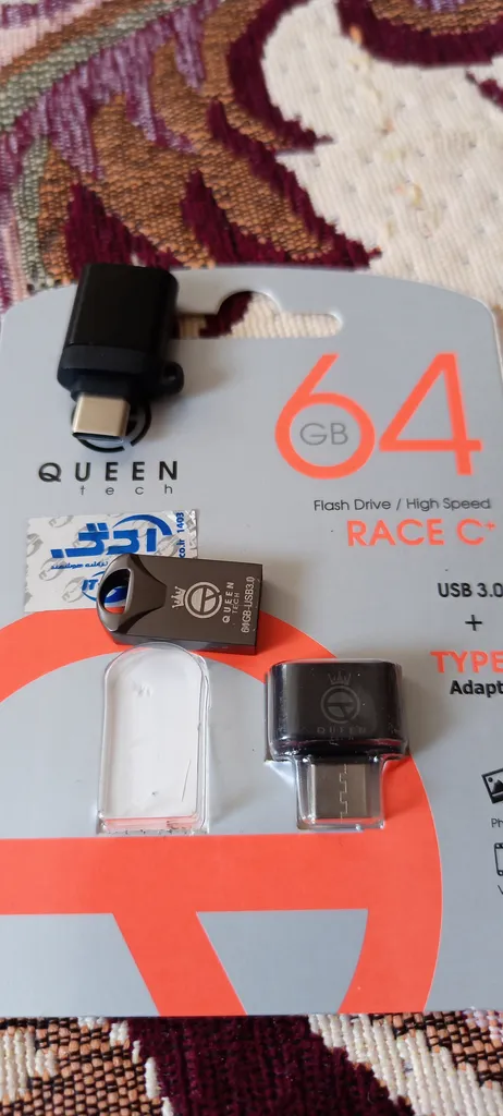 فلش مموری کویین تک مدل RACE USB3 C-PLUS ظرفیت 64 گیگابایت به همراه مبدل USB-C OTG